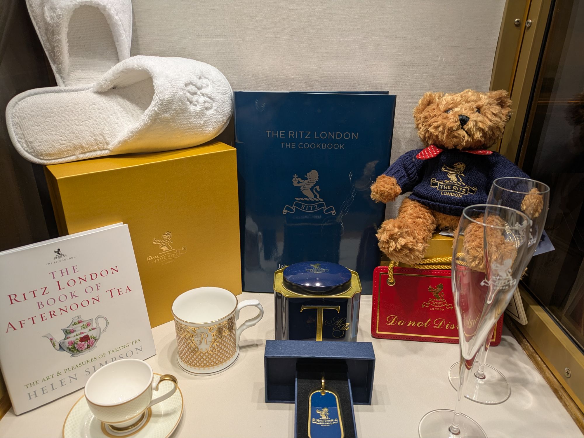 The Ritz Londonで最高のアフタヌーンティー体験｜美味しすぎて食べ